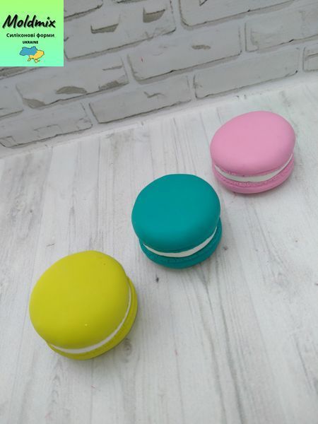 Macaron cake mold